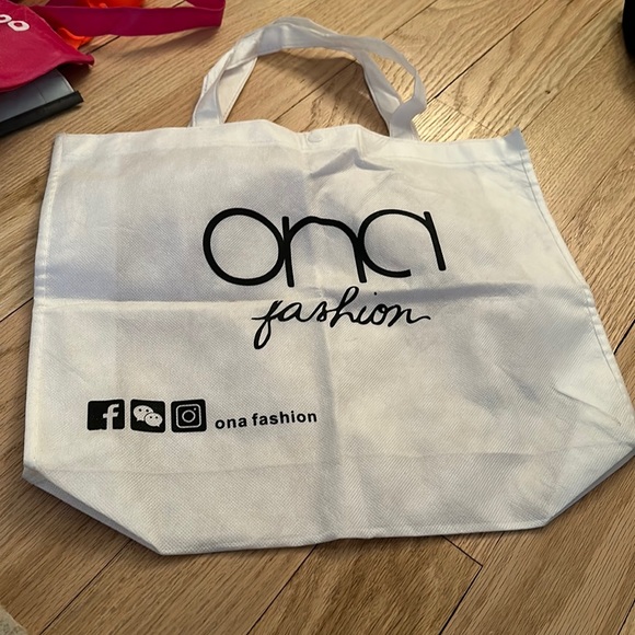 Reusable bag - Picture 1 of 1